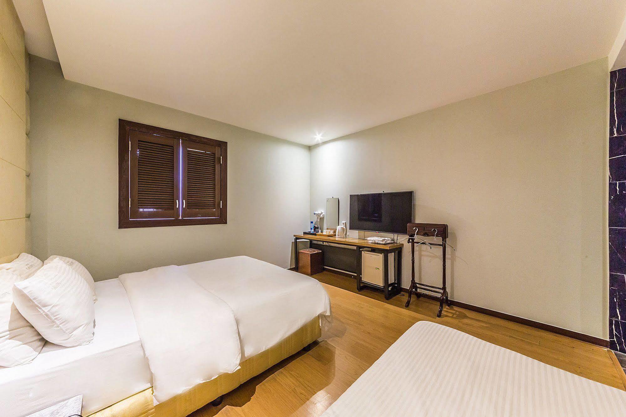 סיאול Gallerya Hotel מראה חיצוני תמונה